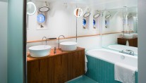 Navigator -  Master Bathroom
